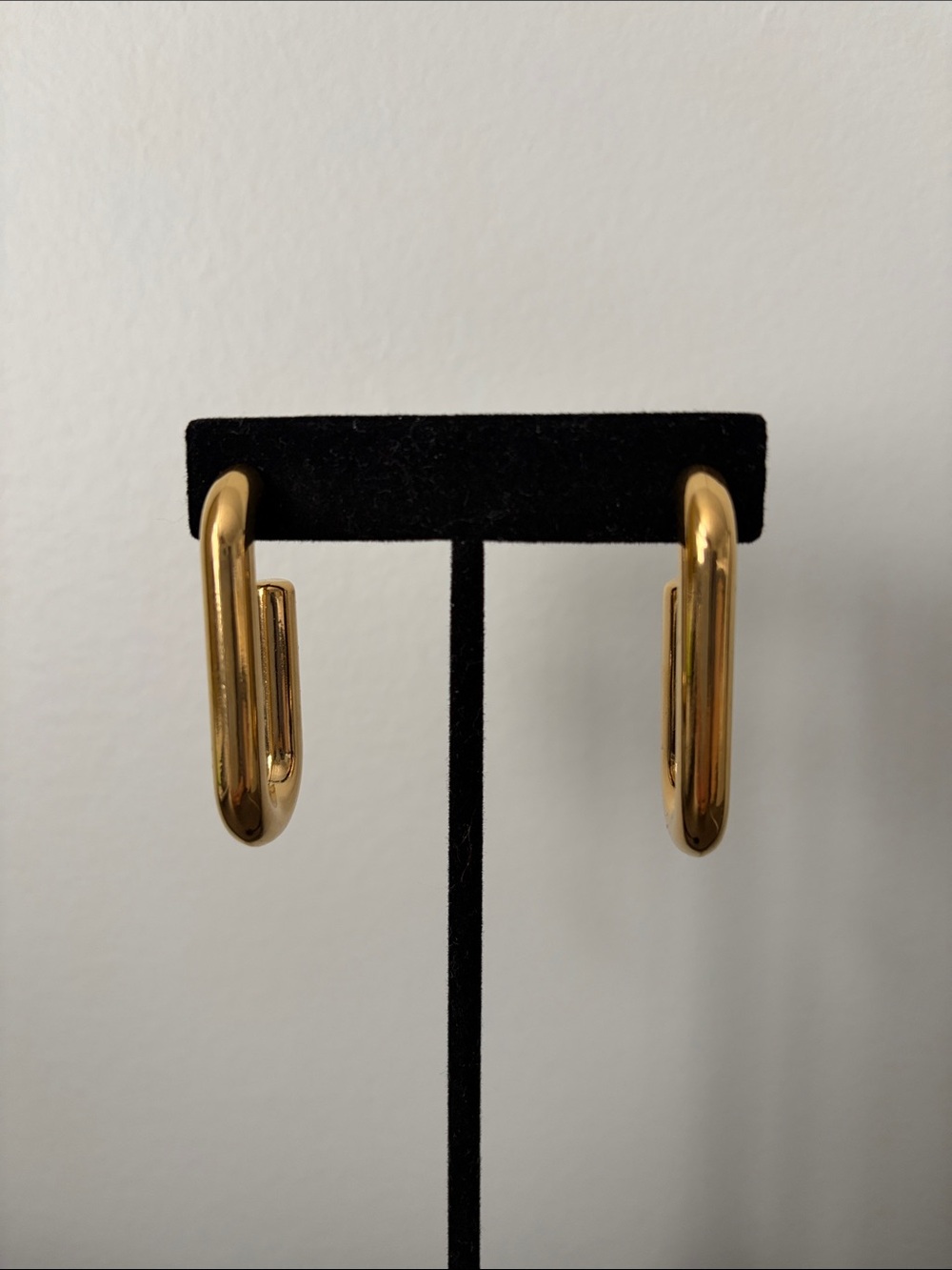 Gold Minimalist Hoop Earrings